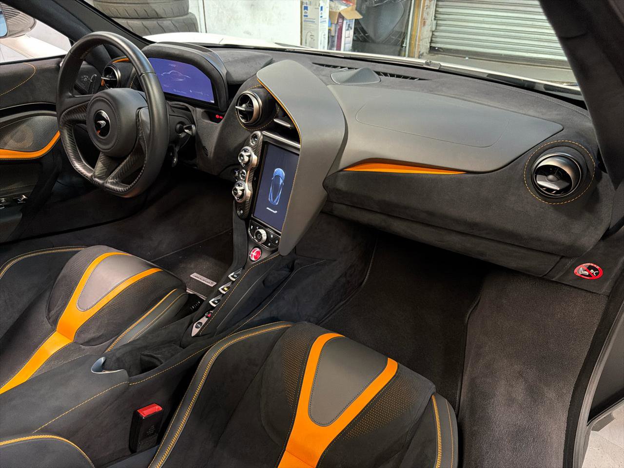 Used 2019 McLaren 720S Performance photo 22