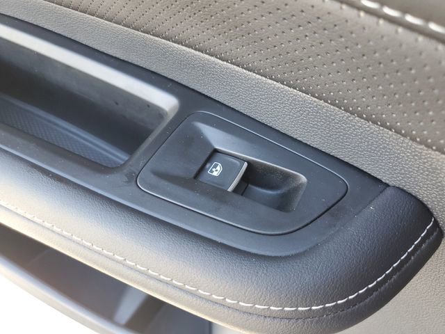 2025 Volkswagen Atlas SE