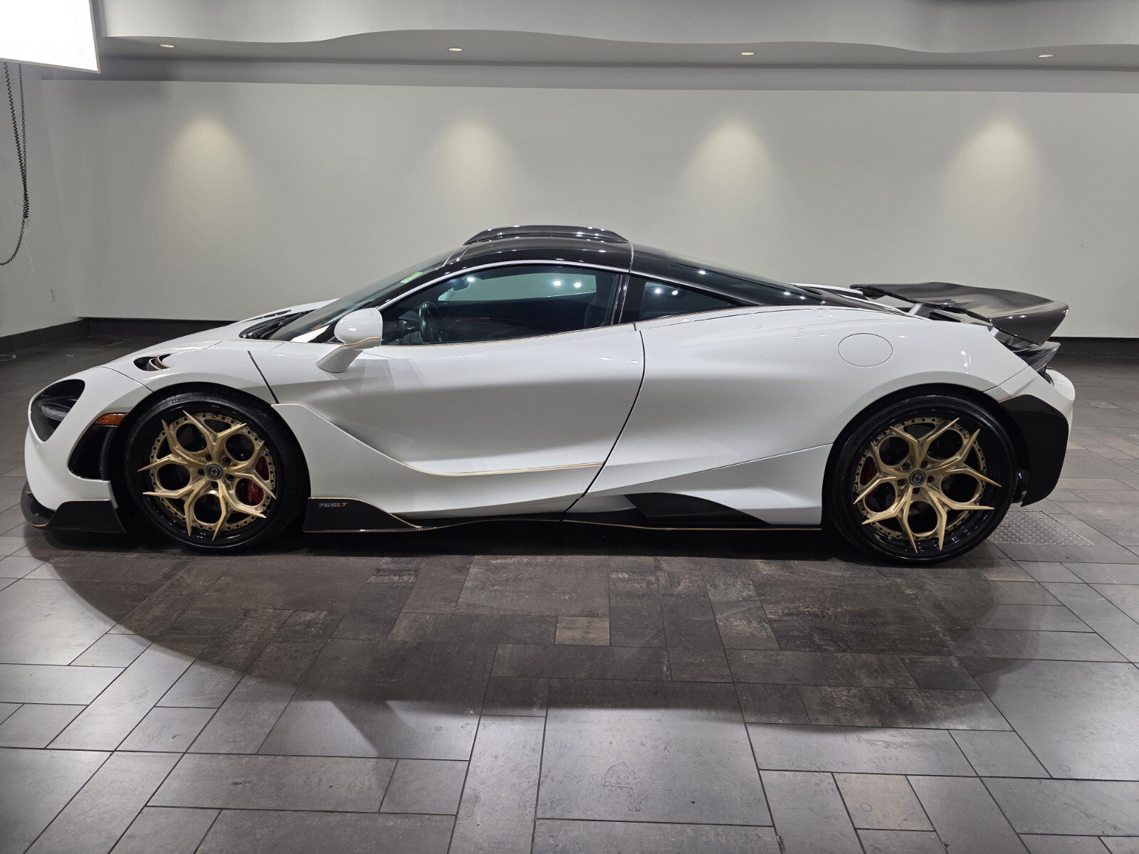 Used 2020 McLaren 720S 3