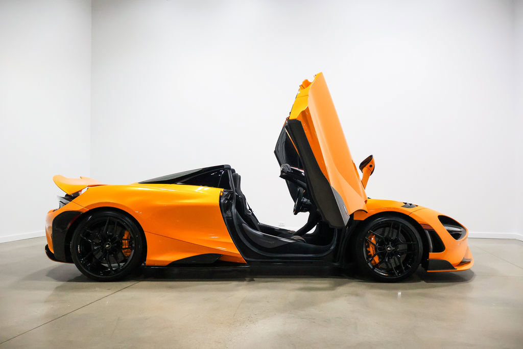 Used 2022 McLaren 765LT photo 64