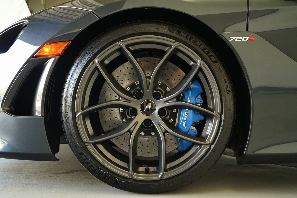 Used 2020 McLaren 720S Spider photo 35