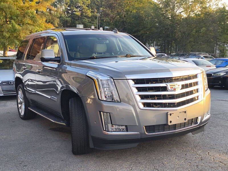 2018 Cadillac Escalade Luxury