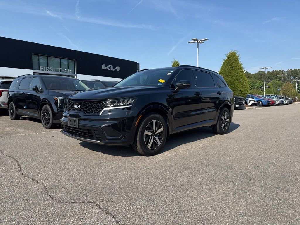 Used 2022 Kia Sorento S w/ Panoramic Sunroof Package