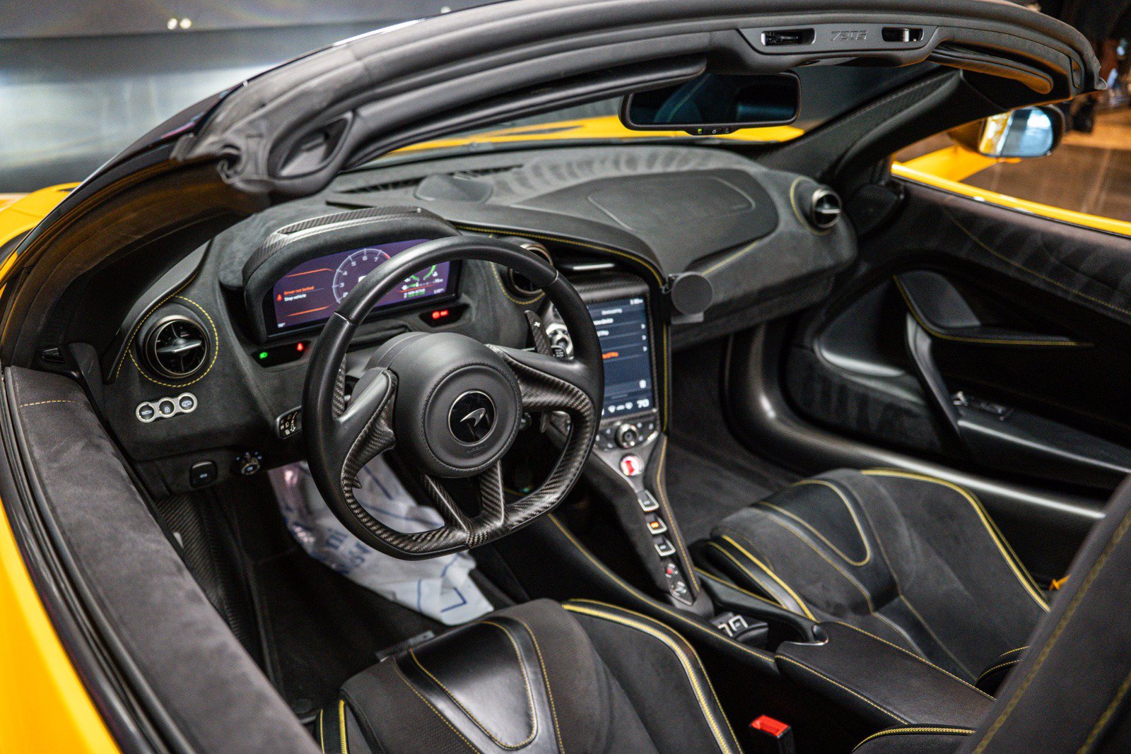 Used 2020 McLaren 720S Spider photo 16
