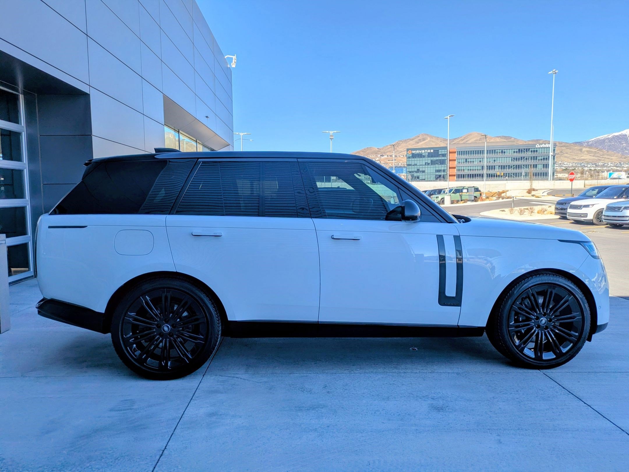 2024 Land Rover Range Rover Autobiography