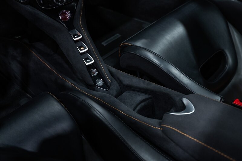 Used 2019 McLaren 720S Performance photo 44