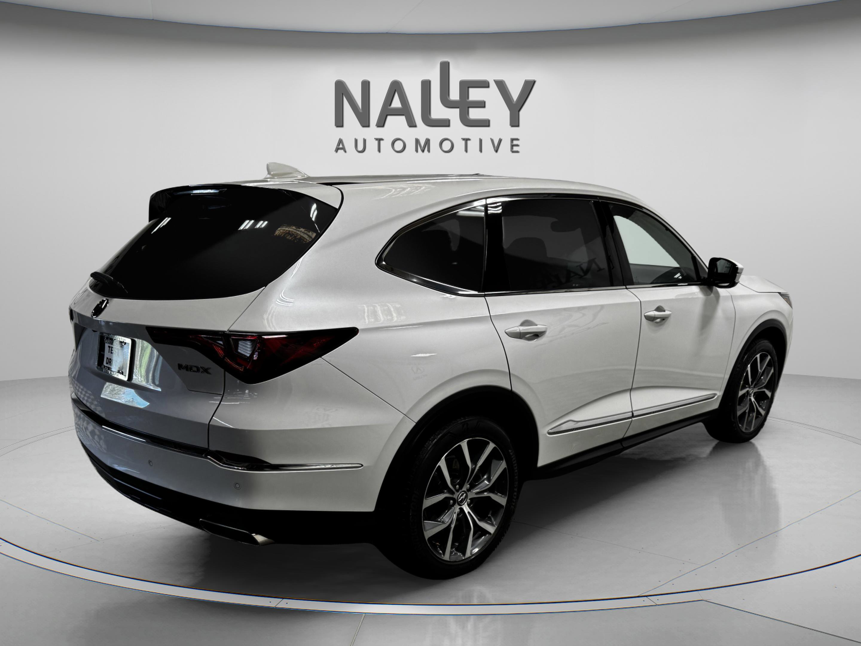 2023 Acura MDX FWD w/ Technology Package