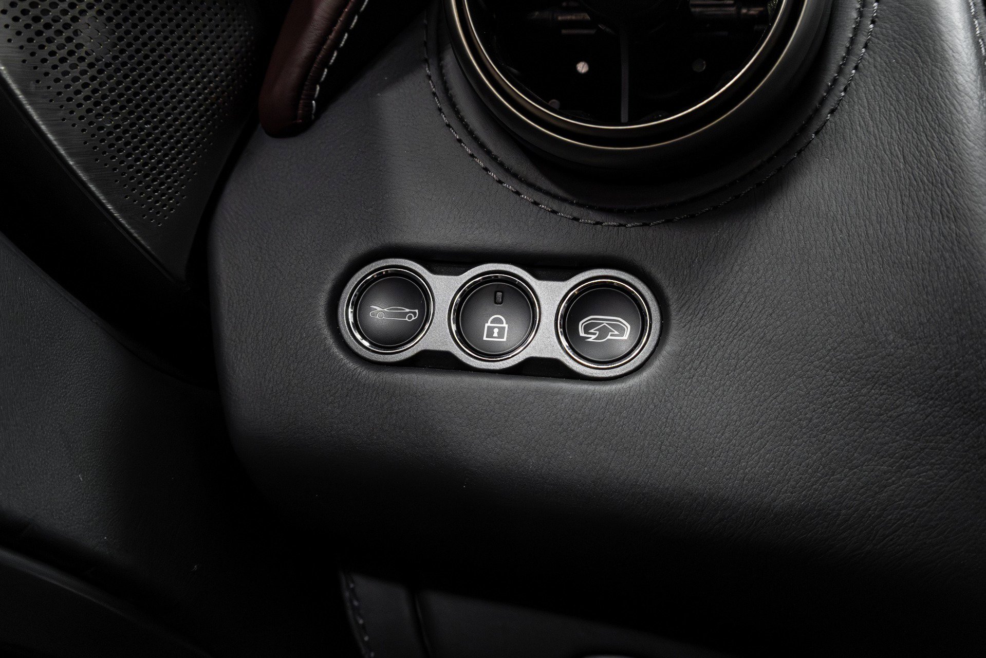 Used 2018 McLaren 720S Performance photo 55