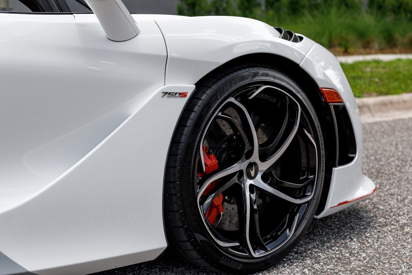 Used 2024 McLaren 750S Spider photo 19