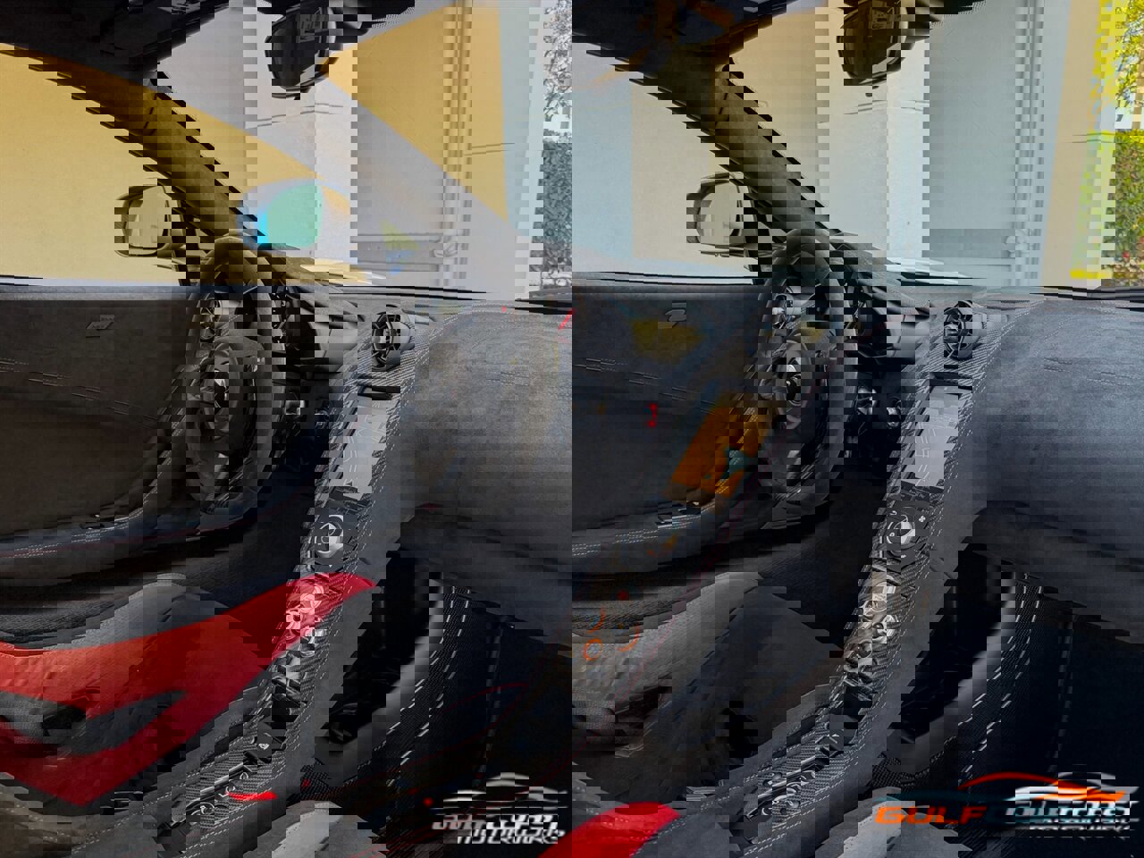 Used 2016 McLaren 675LT photo 36