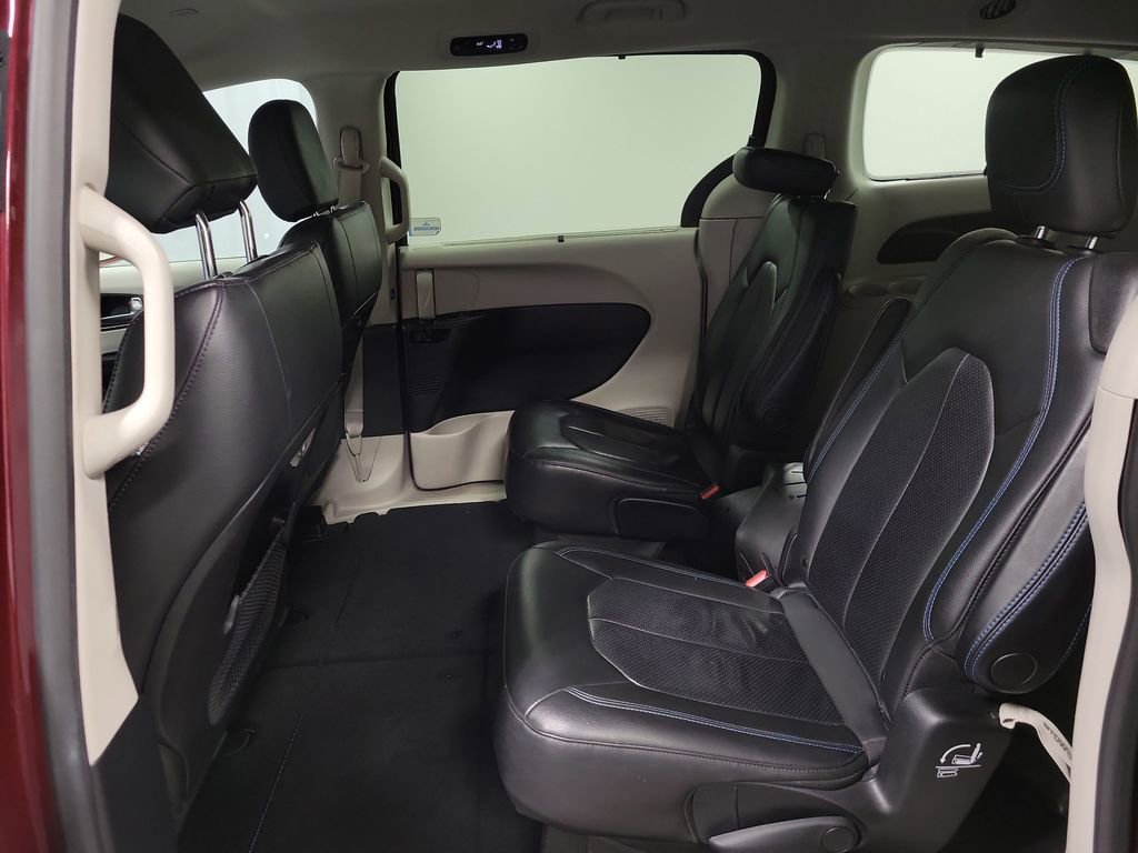 2021 Chrysler Pacifica Touring-L