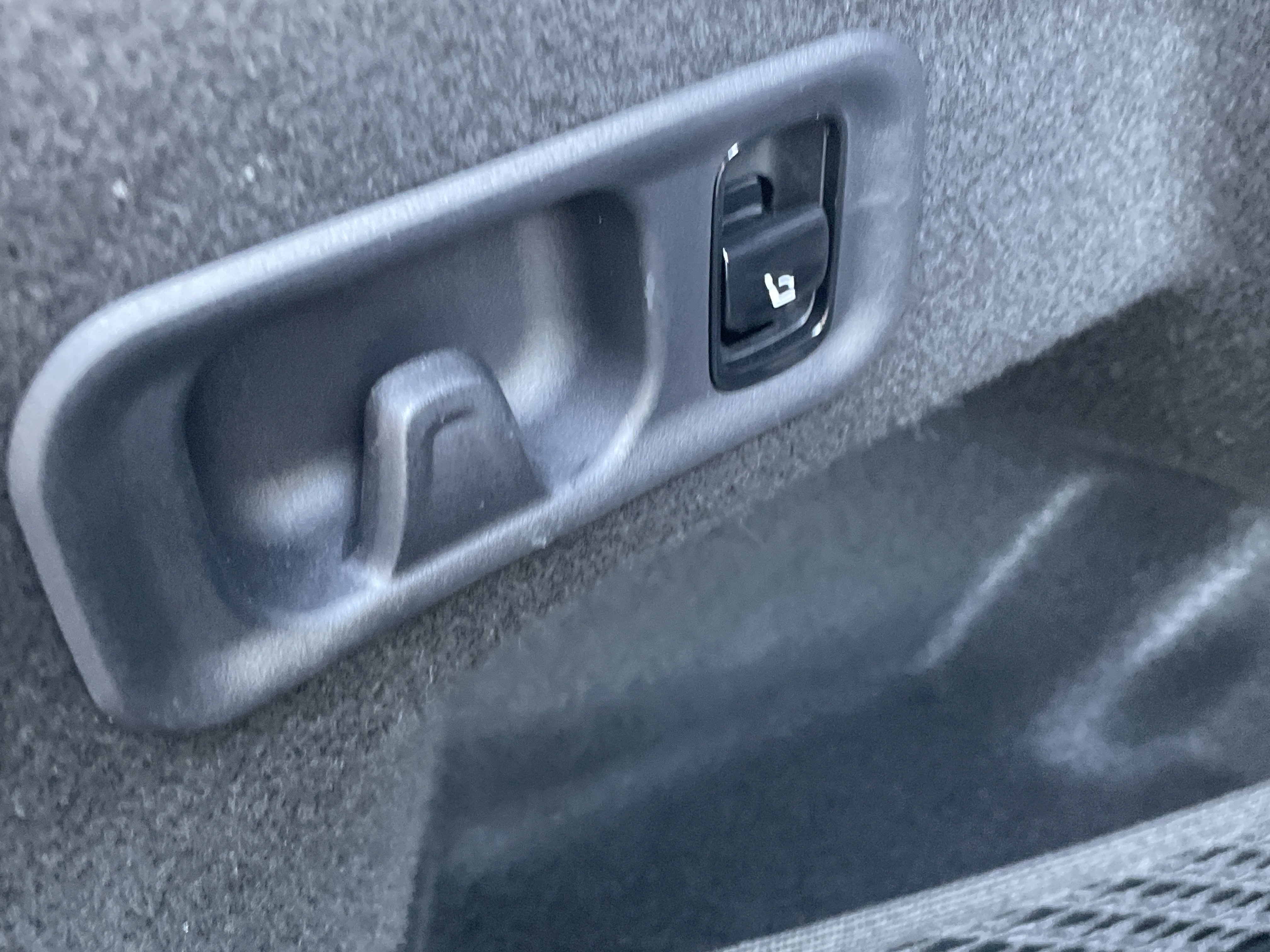 2025 Mercedes-Benz E 350 4MATIC Sedan