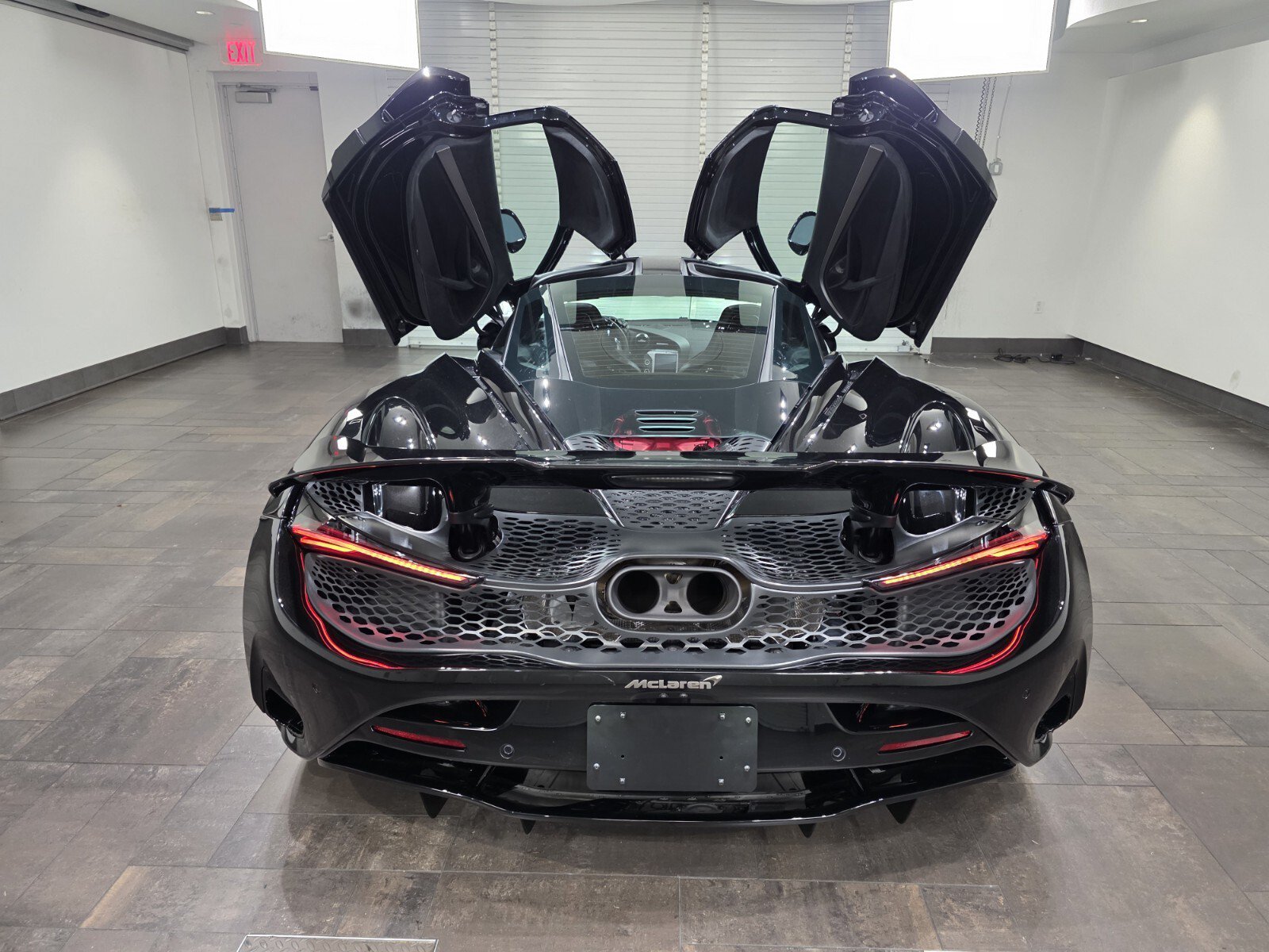 New 2026 McLaren 750S Coupe photo 21