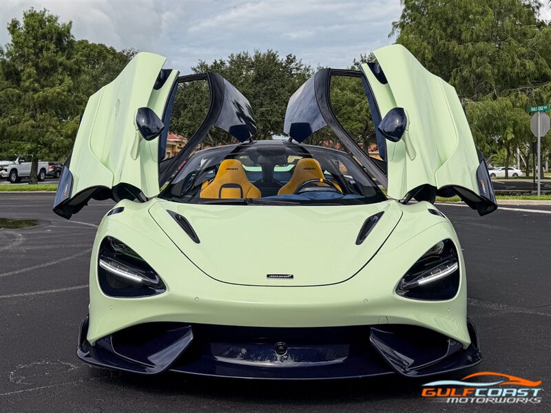 Used 2021 McLaren 765LT photo 10