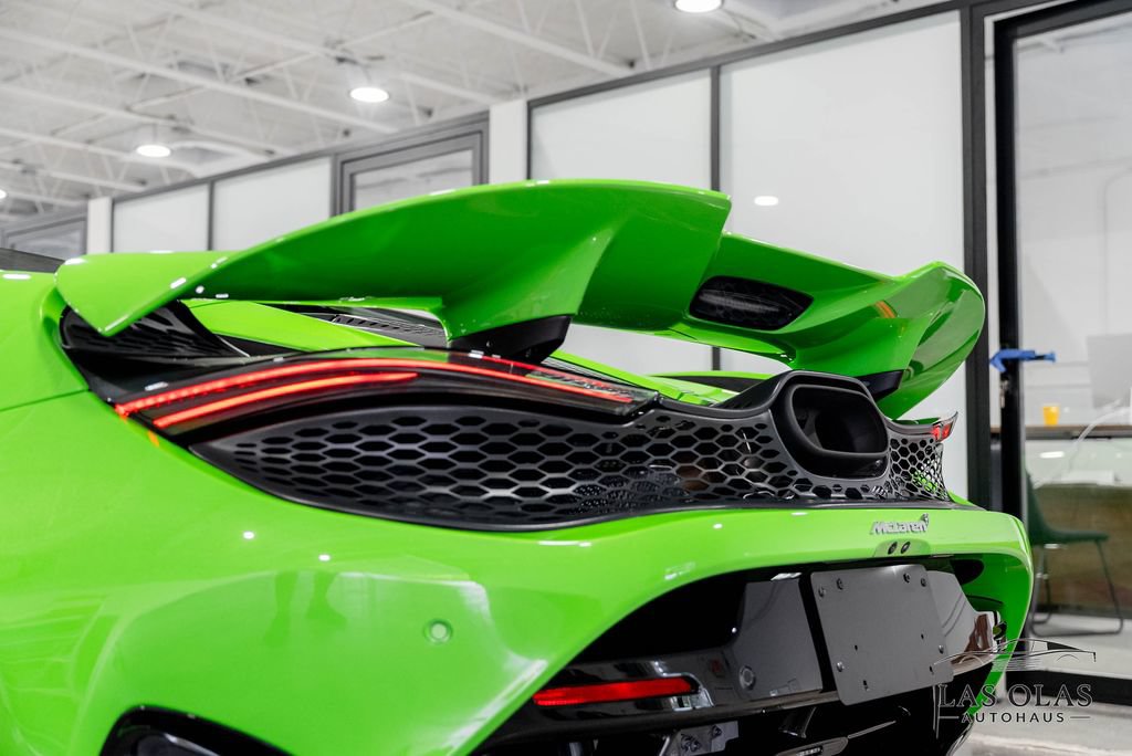 Used 2026 McLaren 750S Spider photo 21