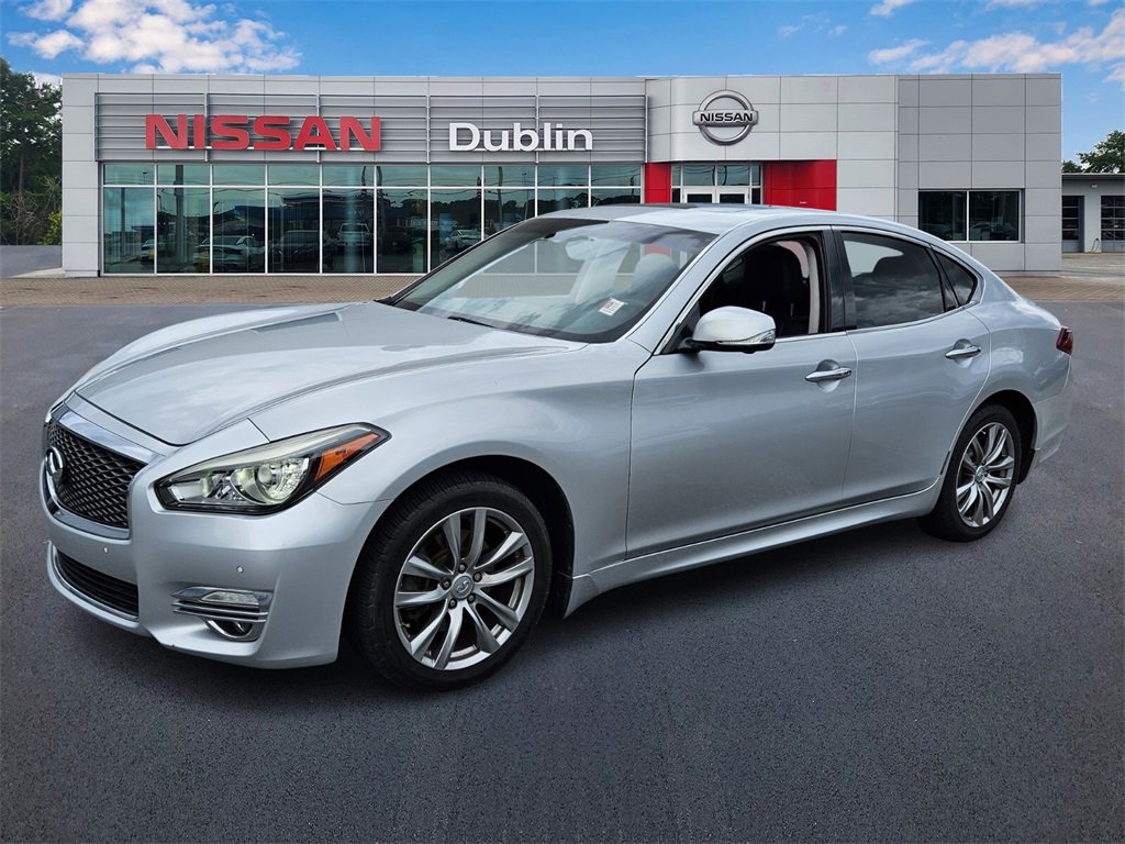 2016 Infiniti Q70 3.7