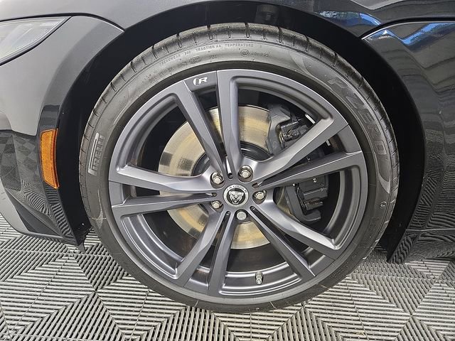 2024 Jaguar F-Type R