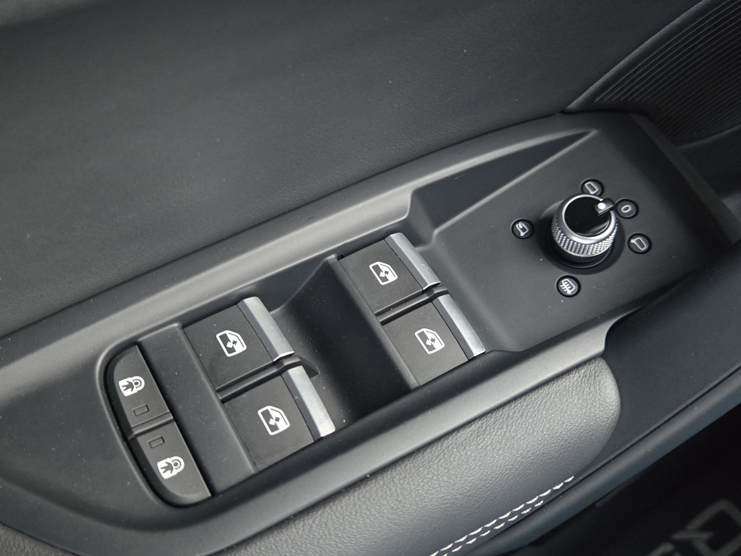 2022 Audi Q5 2.0T Prestige