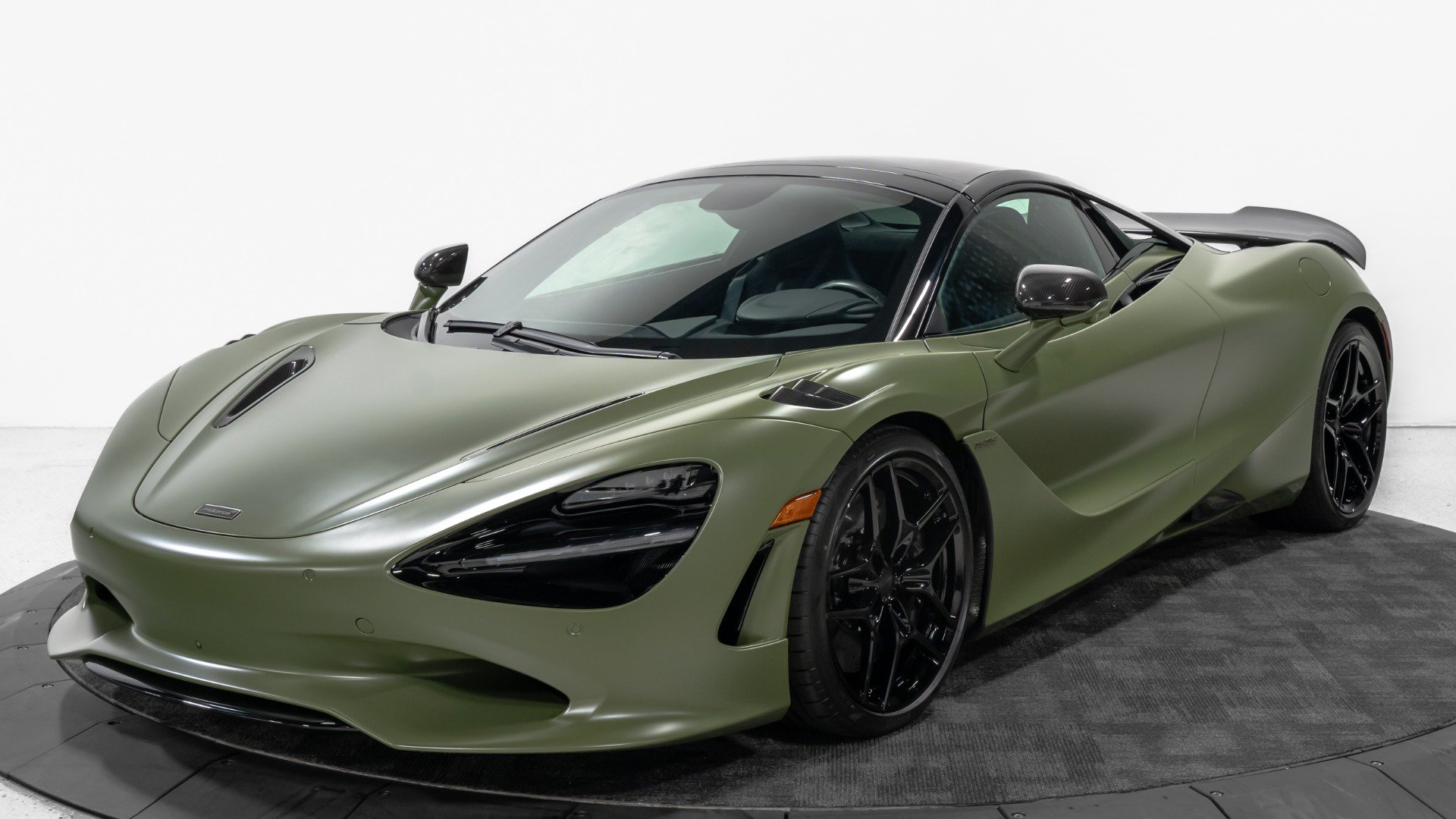 Used 2026 McLaren 750S Spider photo 16
