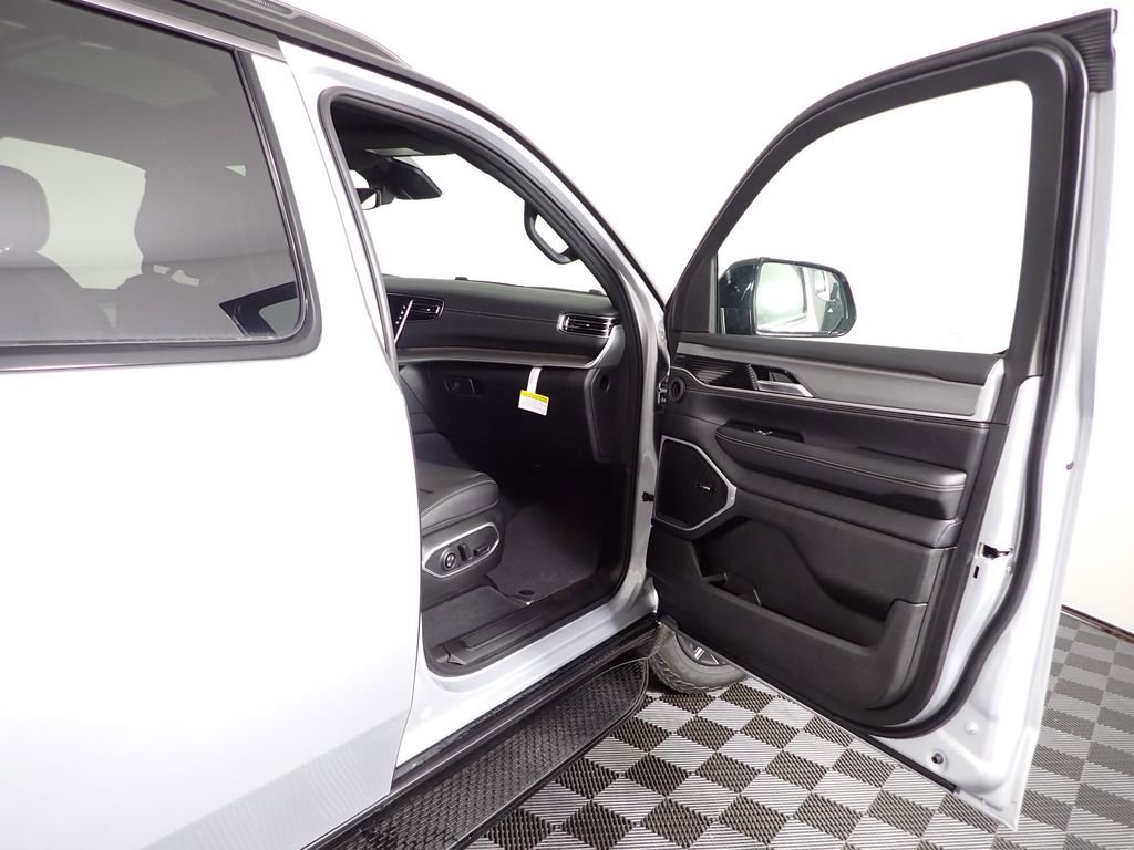 2026 Jeep Grand Wagoneer 4WD