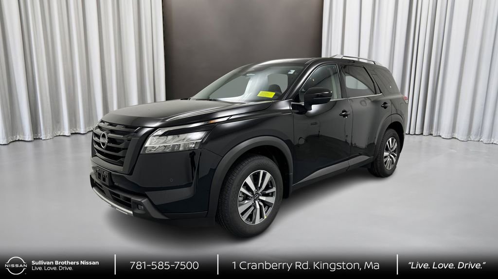 Certified 2024 Nissan Pathfinder SL w/ Black Appearance Package