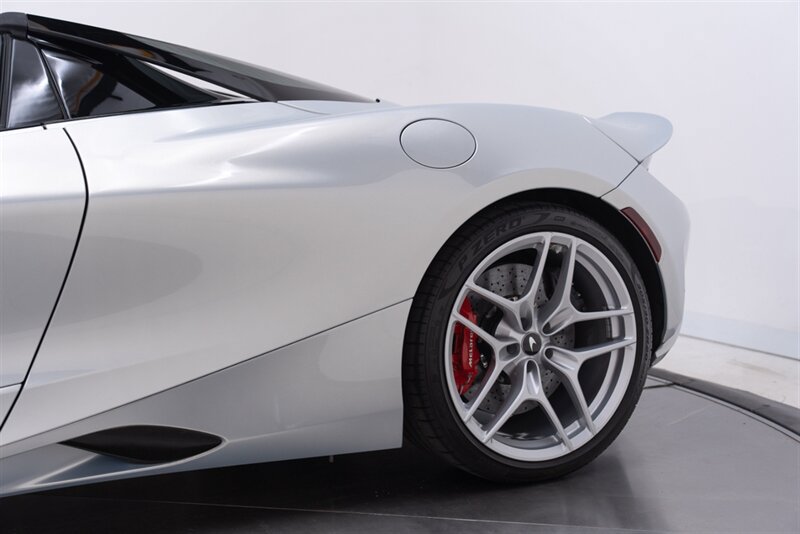 Used 2024 McLaren 750S Spider photo 36