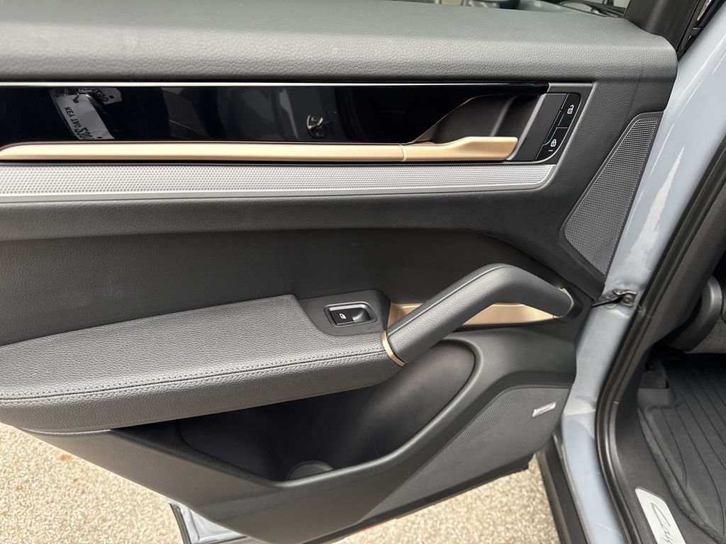 2024 Porsche Cayenne