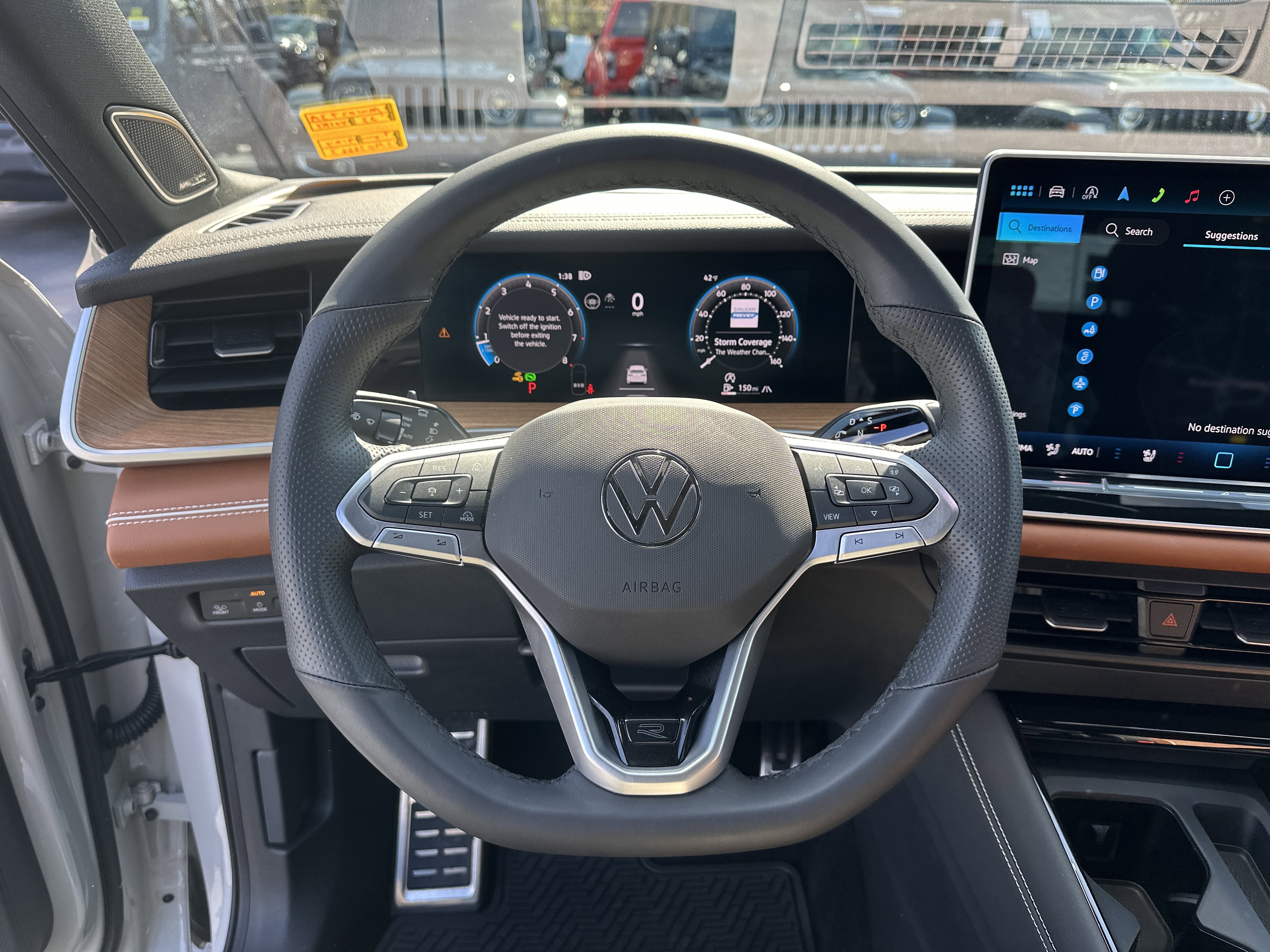 2025 Volkswagen Tiguan SEL R-Line