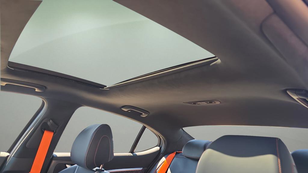 2026 Genesis G70 3.3T Prestige