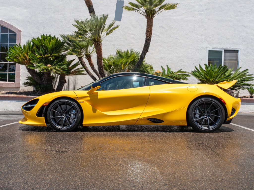 New 2027 McLaren 750S photo 3