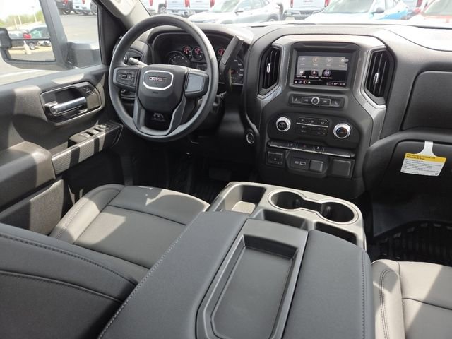 2025 GMC Sierra 3500 Pro