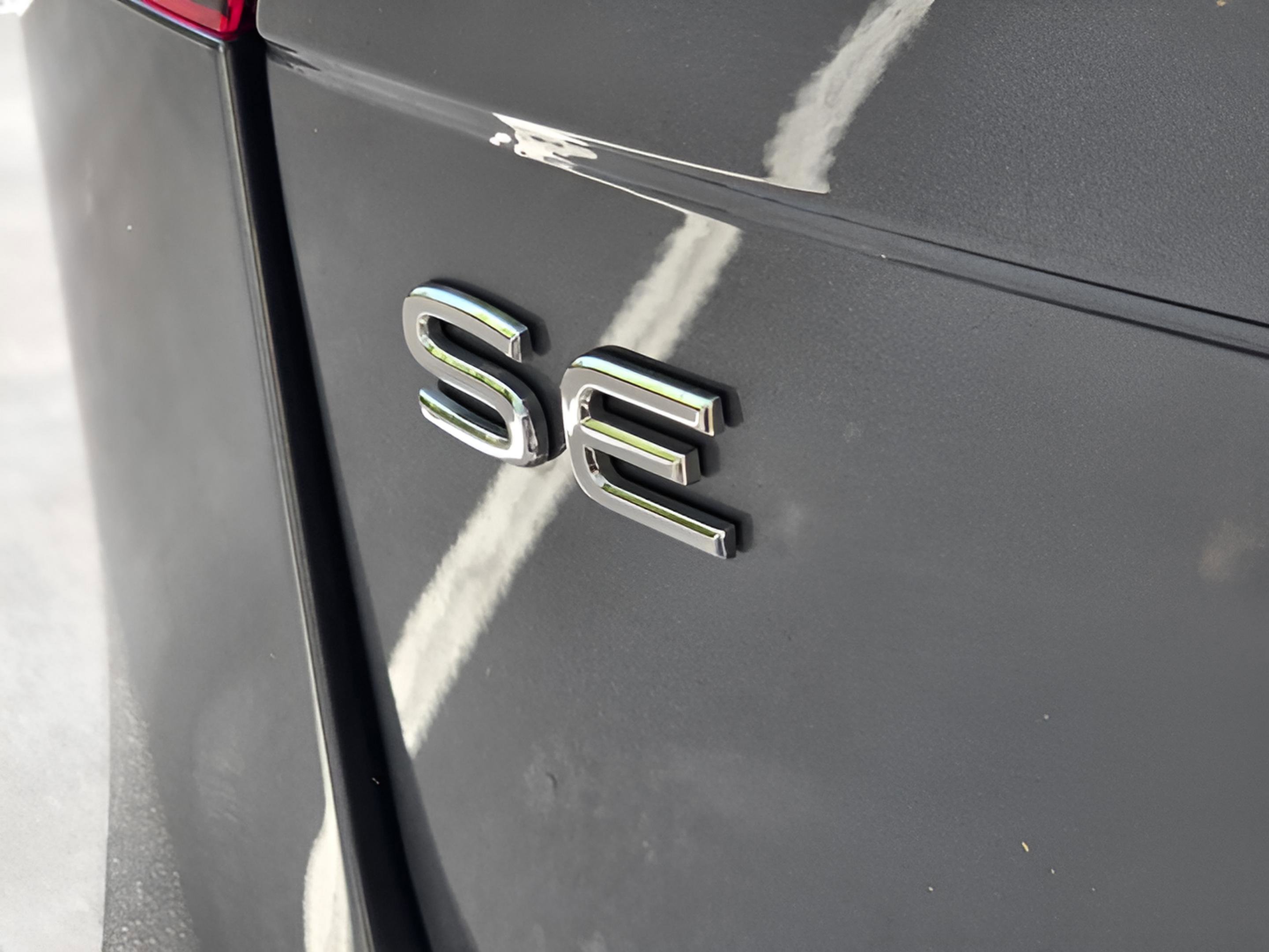 2022 Volkswagen Tiguan SE R-Line