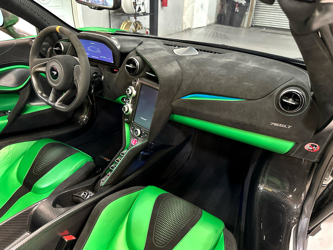 Used 2022 McLaren 765LT photo 47