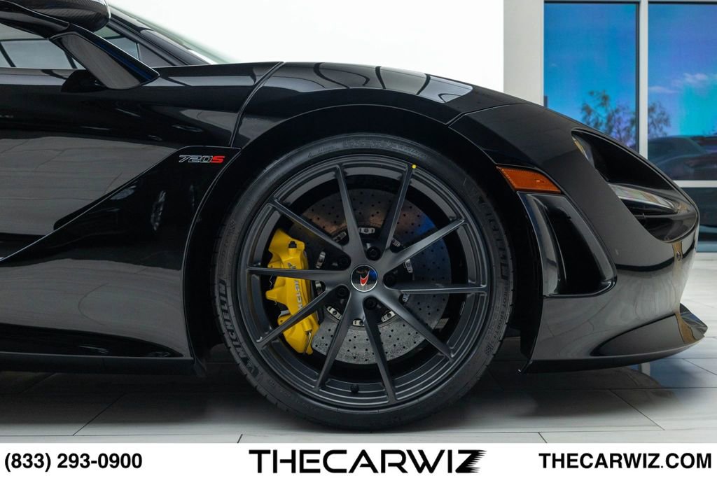 Used 2018 McLaren 720S Performance photo 34