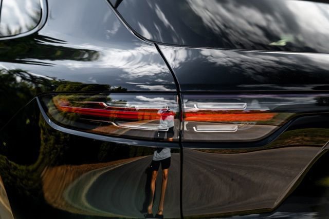 2022 Porsche Cayenne Platinum Edition