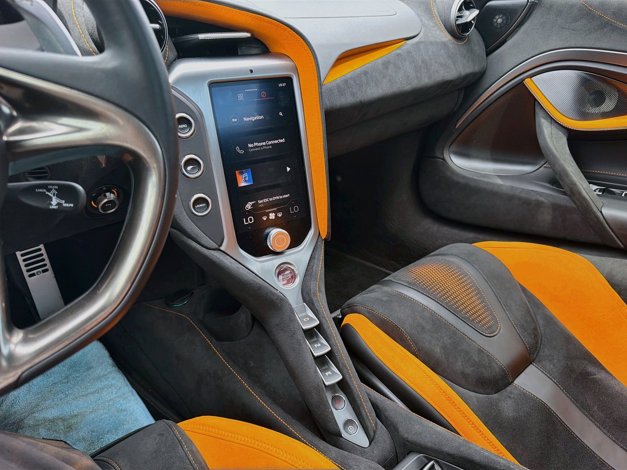 Used 2024 McLaren 750S Spider photo 21
