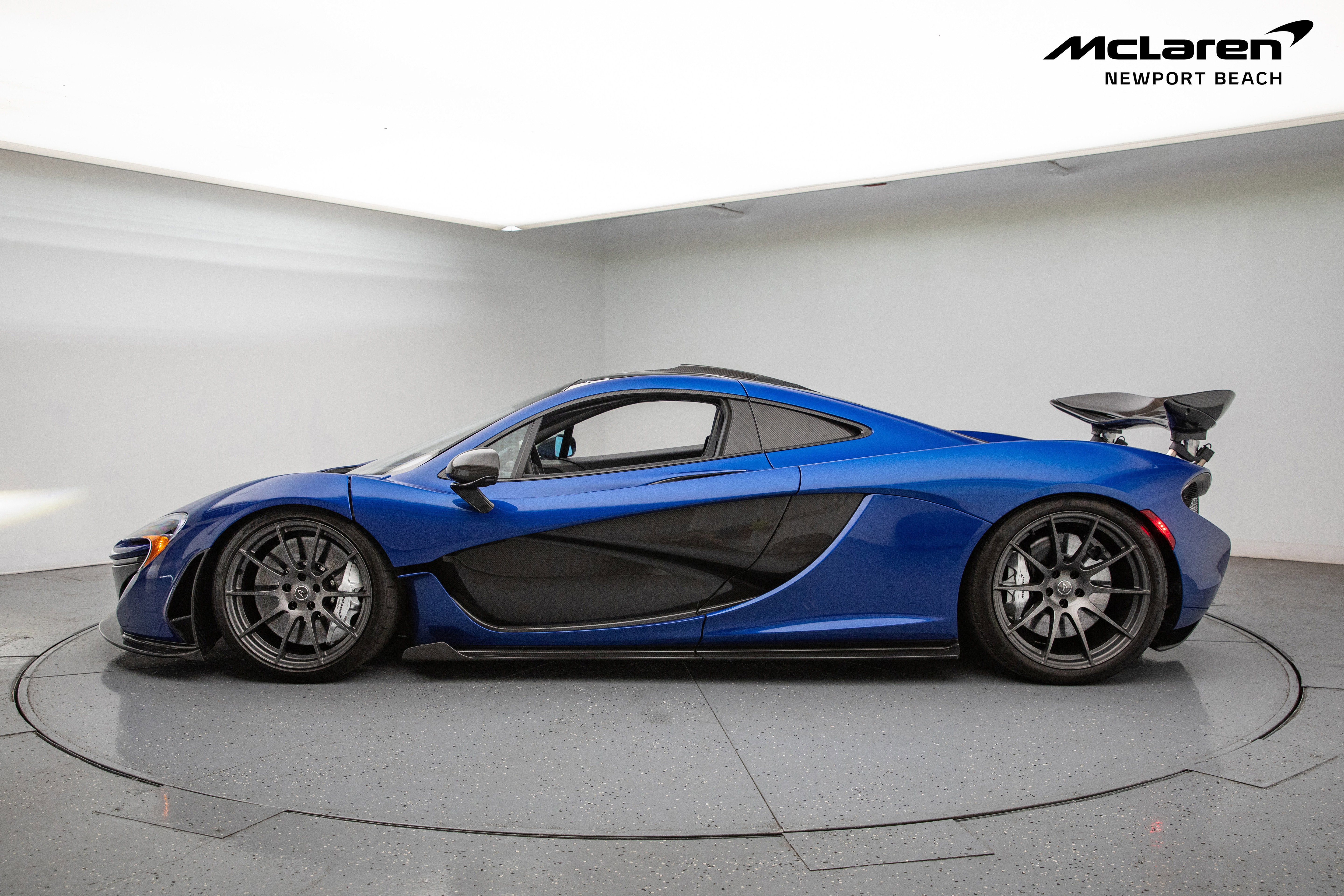 Used 2014 McLaren P1 photo 21