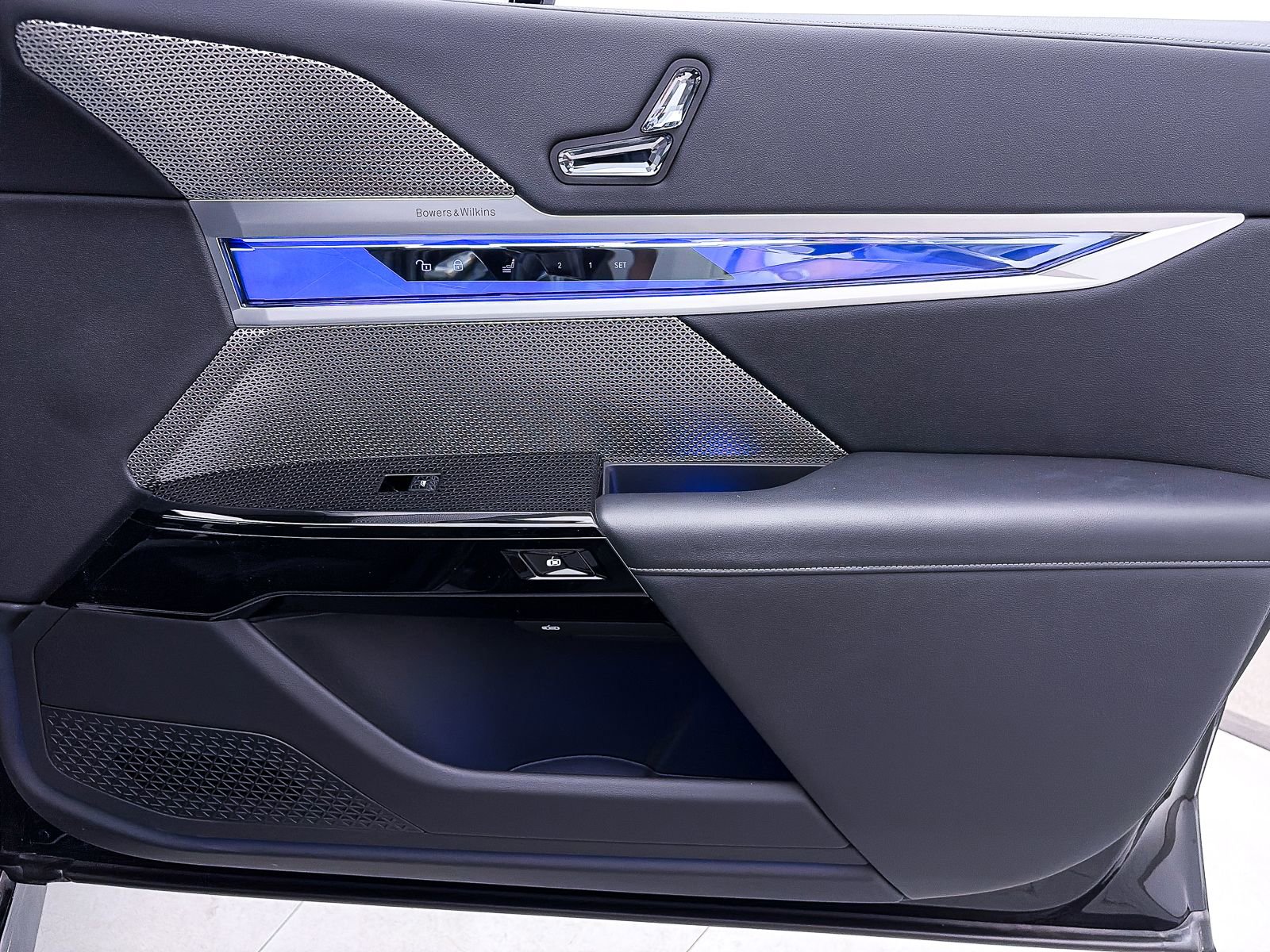 2023 BMW 760i xDrive