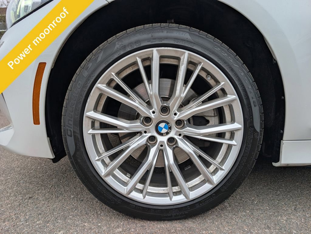 2023 BMW 330i xDrive Sedan