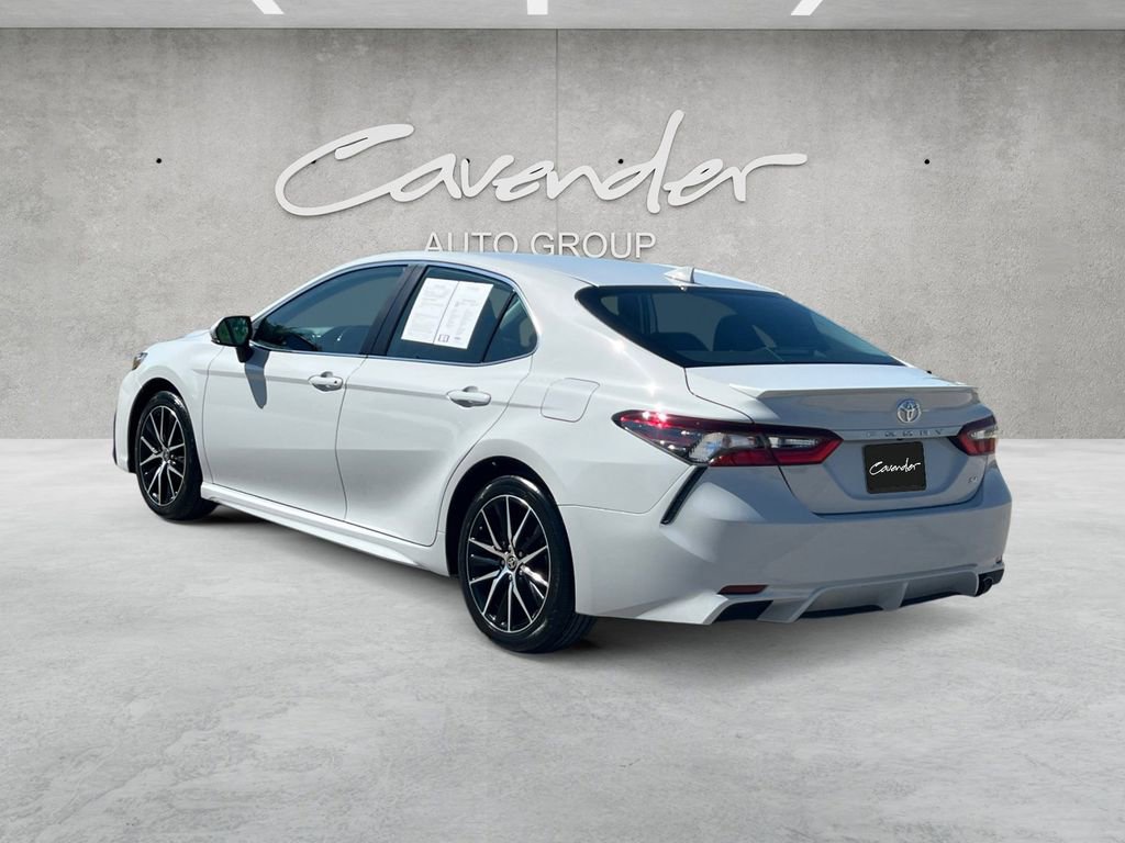 2024 Toyota Camry SE