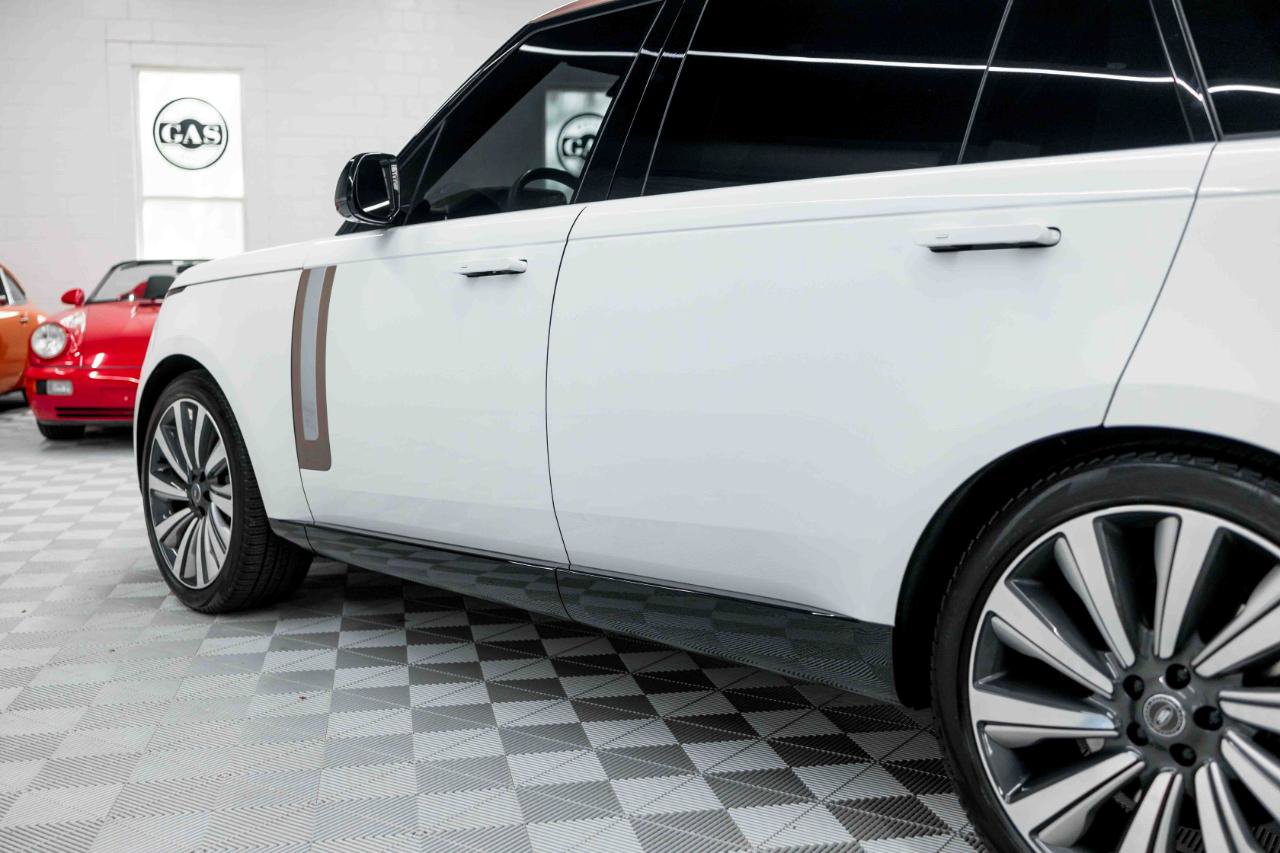 2024 Land Rover Range Rover SV