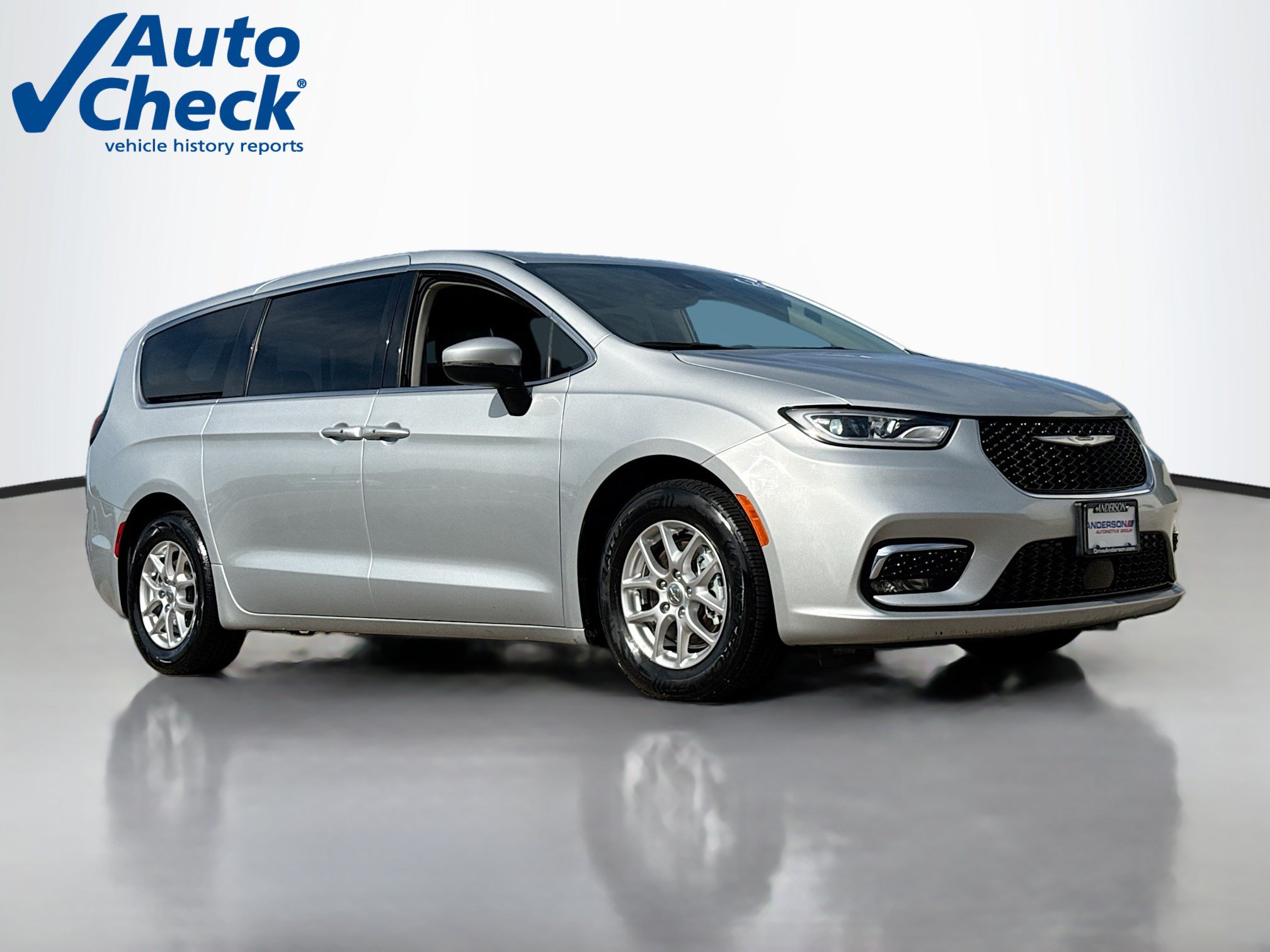 Used 2023 Chrysler Pacifica Touring-L