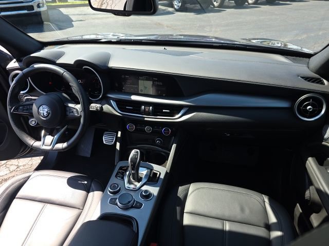 2024 Alfa Romeo Stelvio Ti