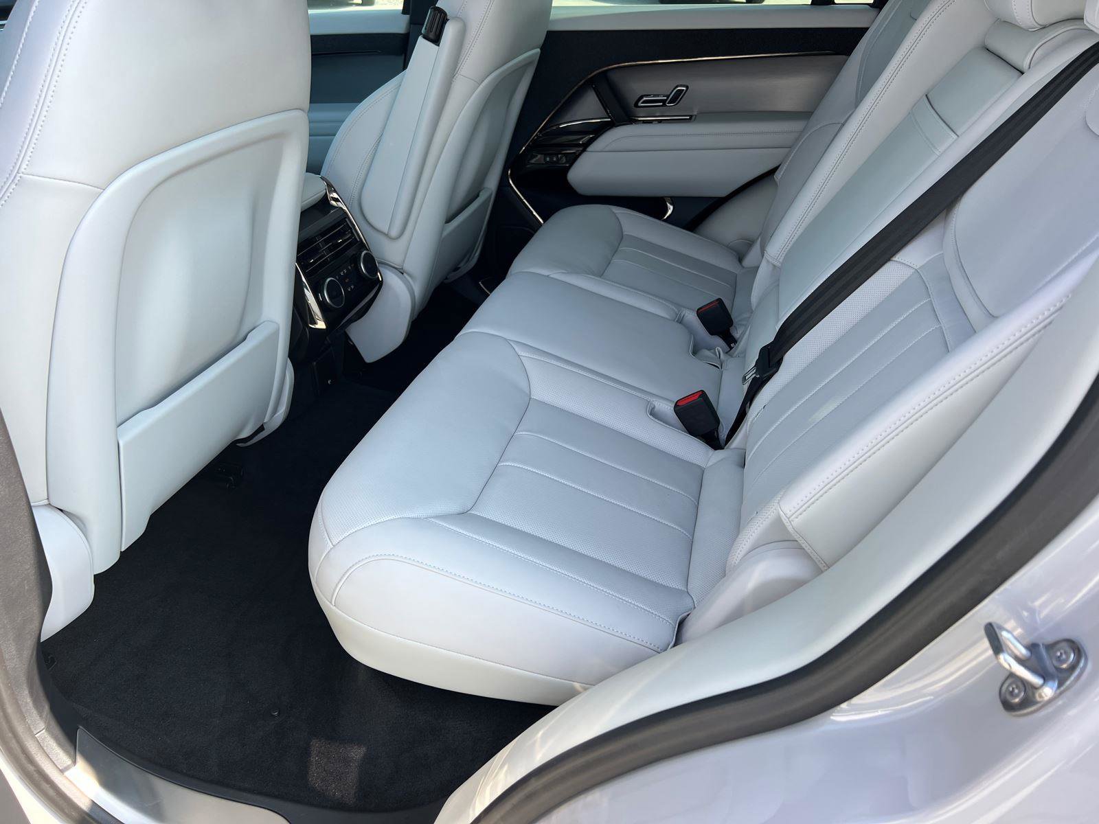 2024 Land Rover Range Rover Sport SE