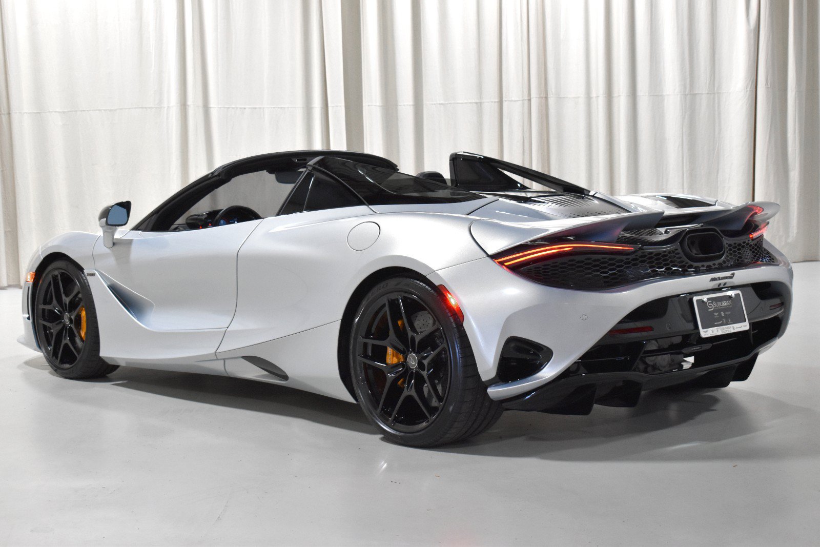 Used 2025 McLaren 750S Spider photo 7