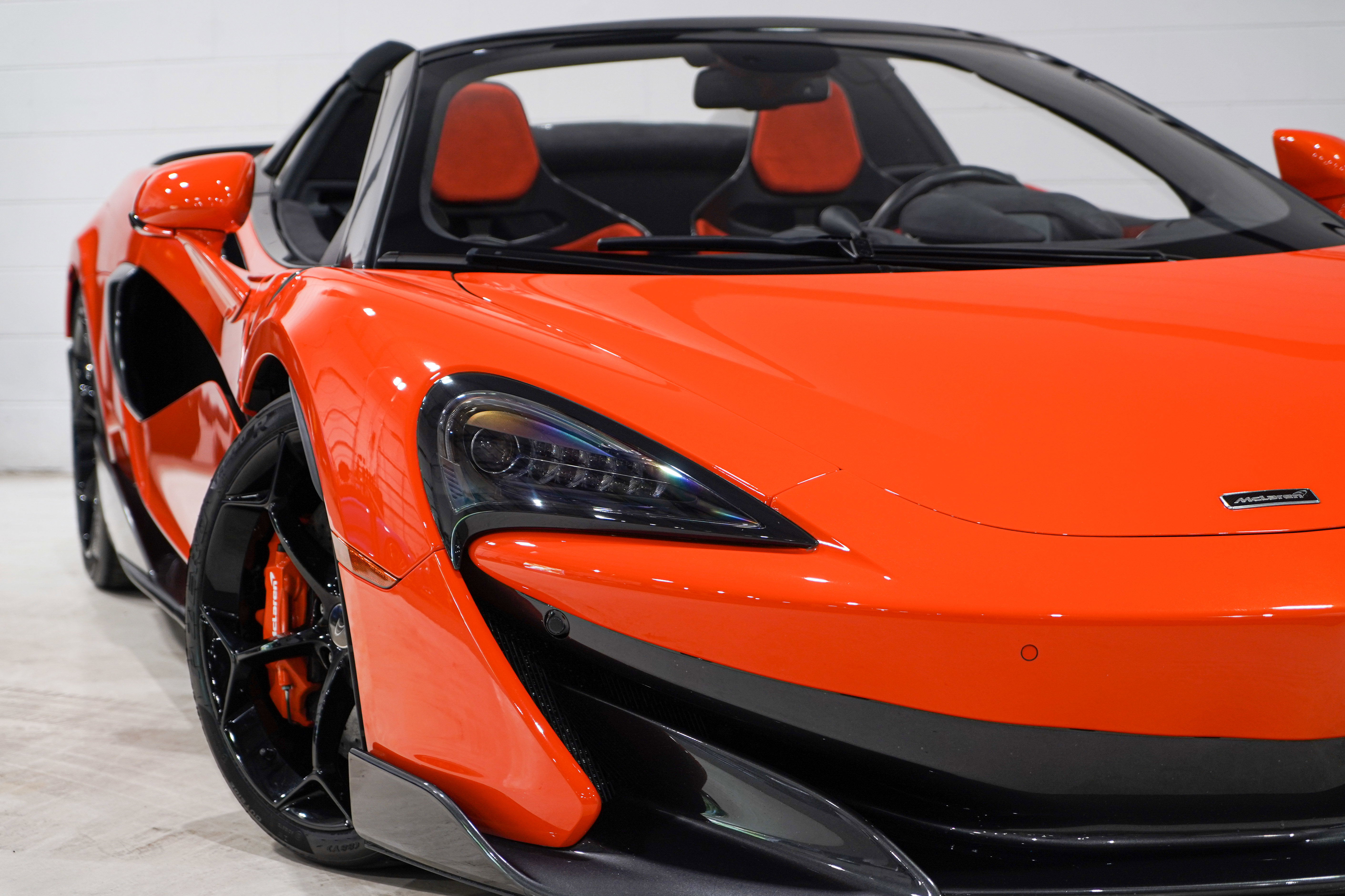 Used 2020 McLaren 600LT Spider photo 27