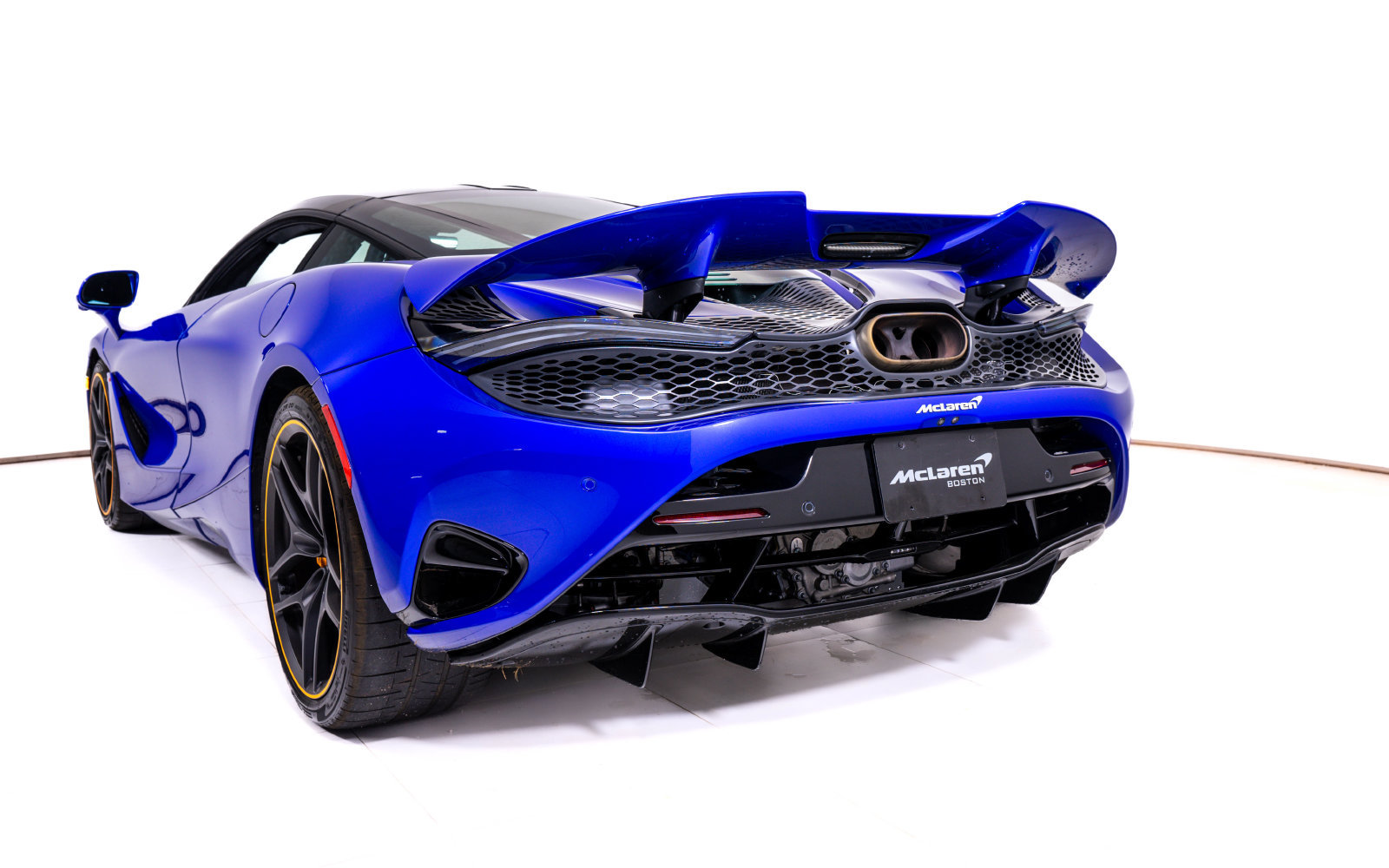 New 2025 McLaren 750S photo 11