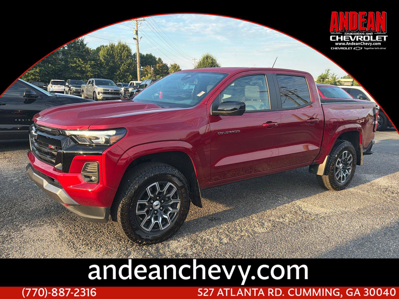 Used 2024 Chevrolet Colorado Z71 w/ Z71 Convenience Package 2