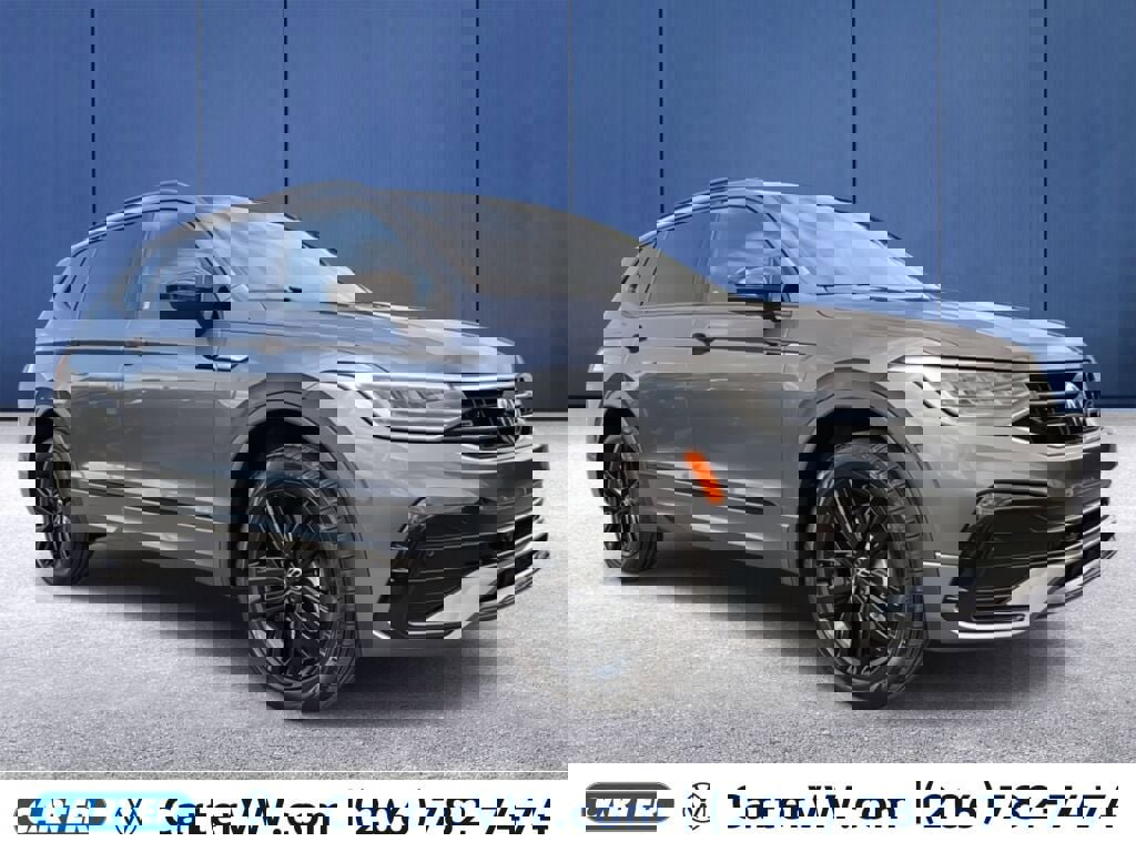 Used 2022 Volkswagen Tiguan SE R-Line