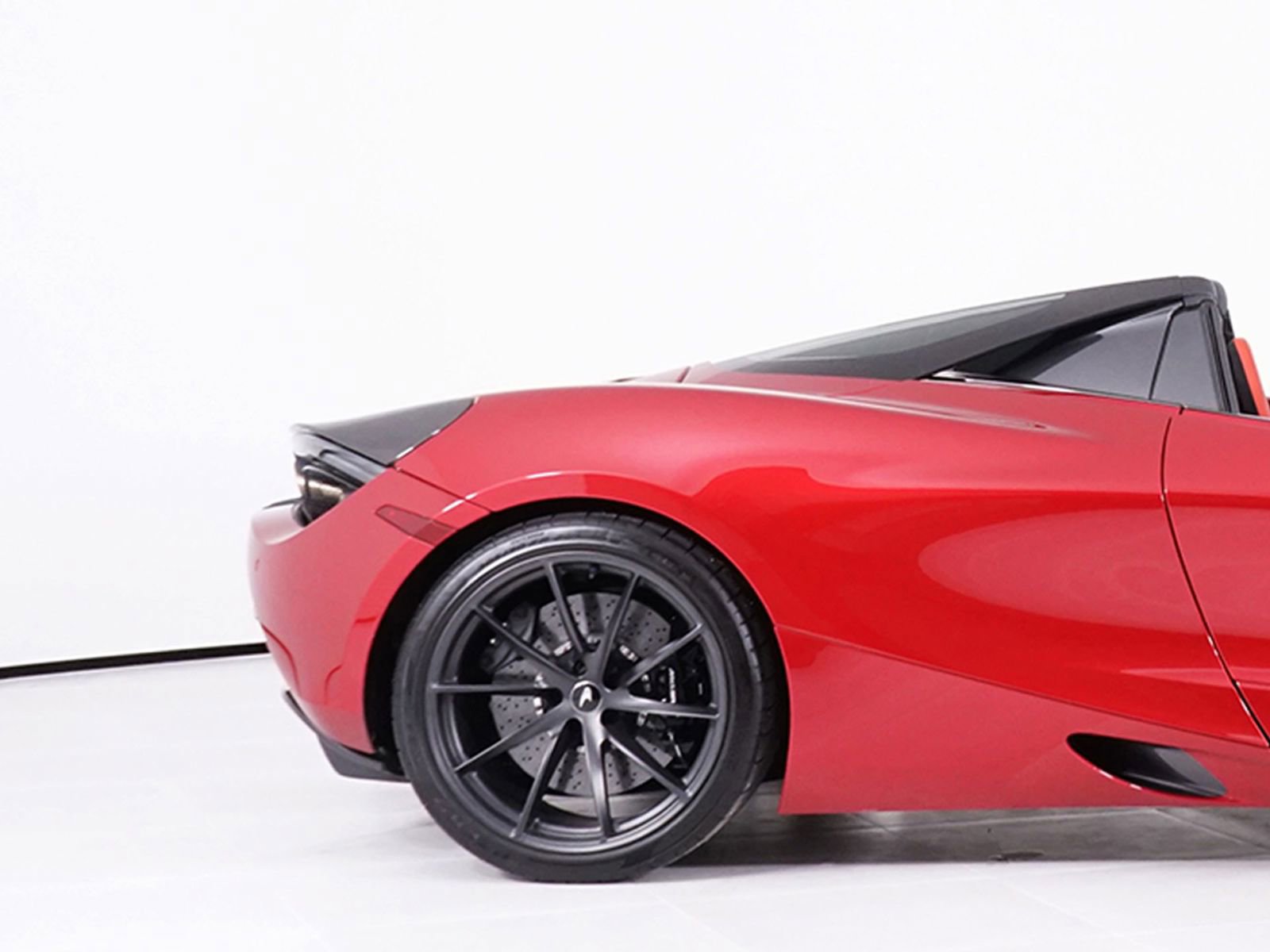 Used 2020 McLaren 720S Spider photo 15